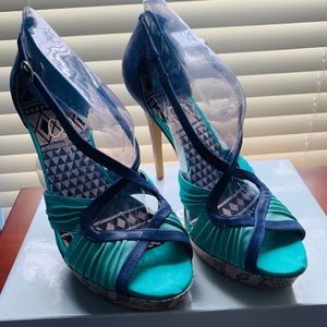 Jessica Simpson Platform Green Snakeskin Pump